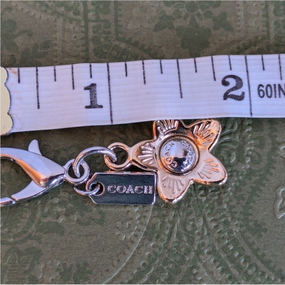 Coach - Picture 4 of 4